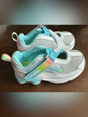 Girls‎ Nike Shox Sneakers, Size Toddler 6.5